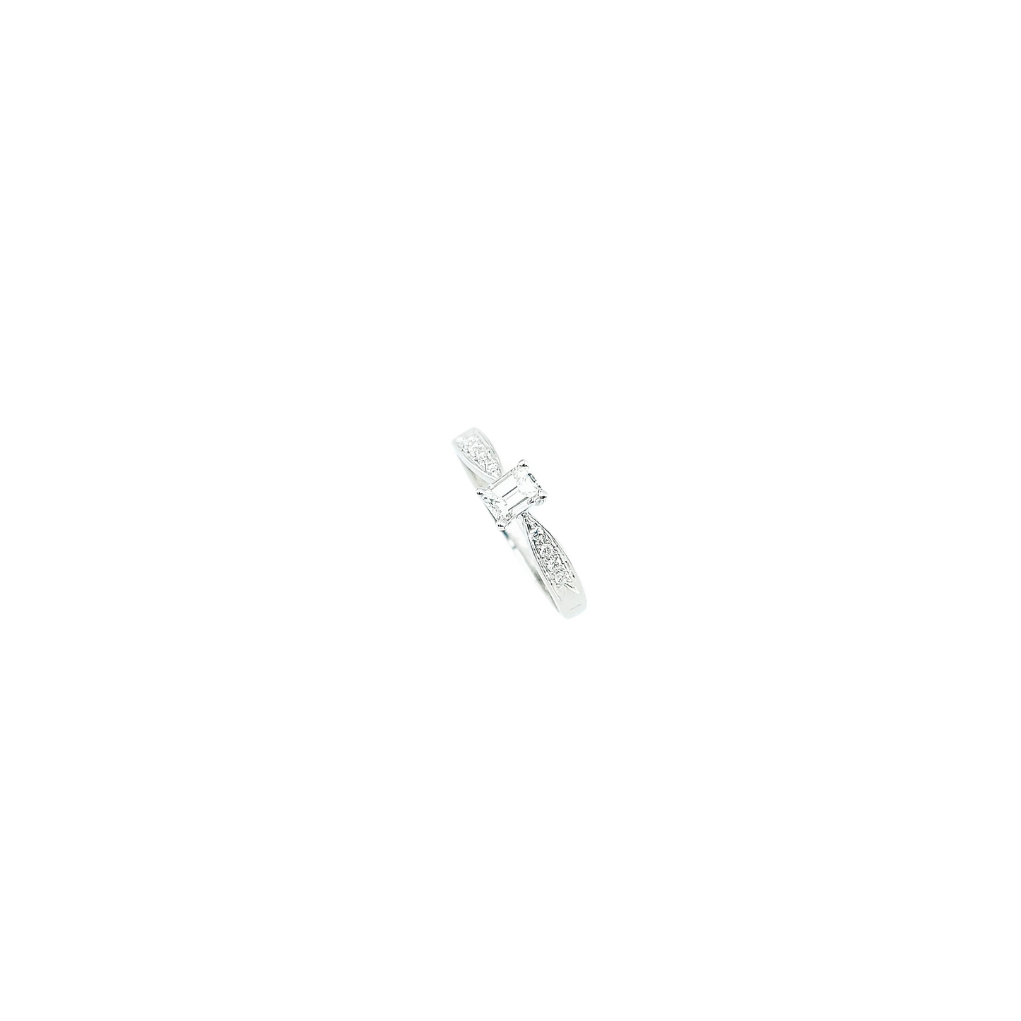 GIA 0.32 CT Diamond Ring-ZFO00025439