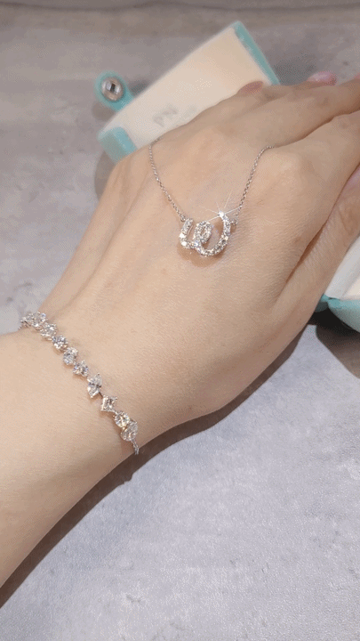 Letter W Diamond Necklace-WK4098AW@