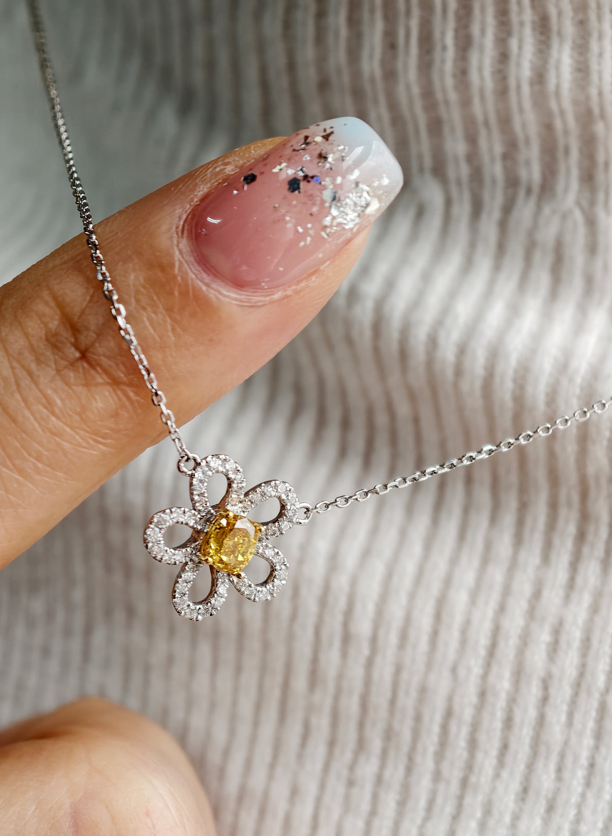 Diamond Flower Necklace-WK4301