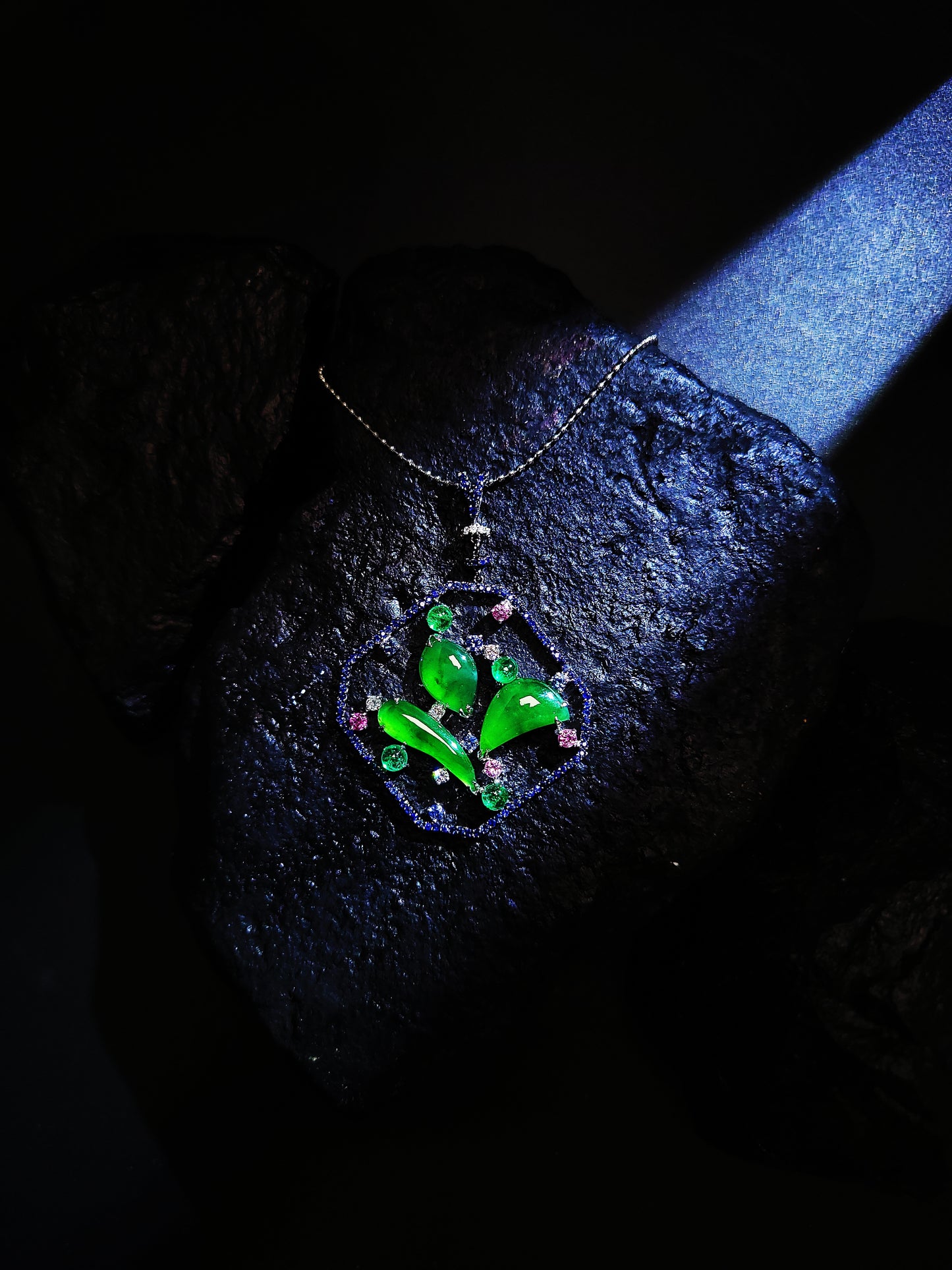 Fei Cui Emerald Diamond Pendant-WEO00002300