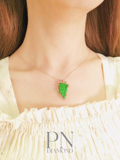 Fei Cui and Diamond Necklace-WAO00000079