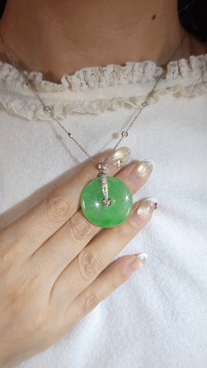 Fei Cui and Diamond Necklace WAO00000105  (Certified Grade A )