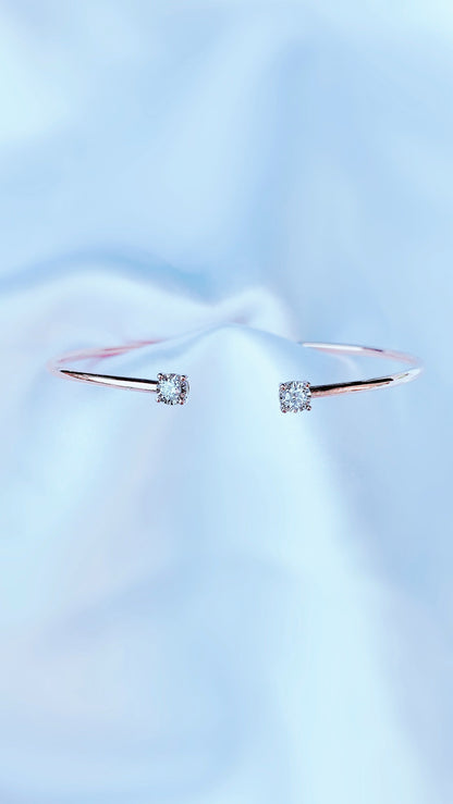 Hug Me Diamond Bangle-WK3918