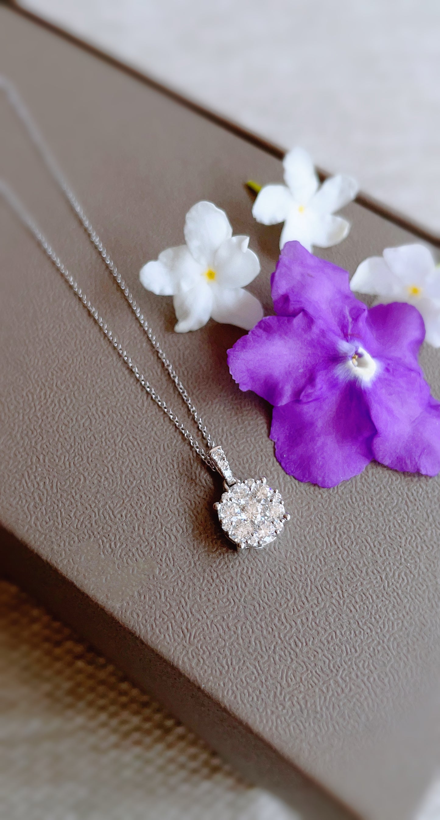 Cluster Diamond Pendant-WK3799