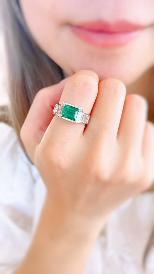 Emerald and Diamond Ring-BFO00001852