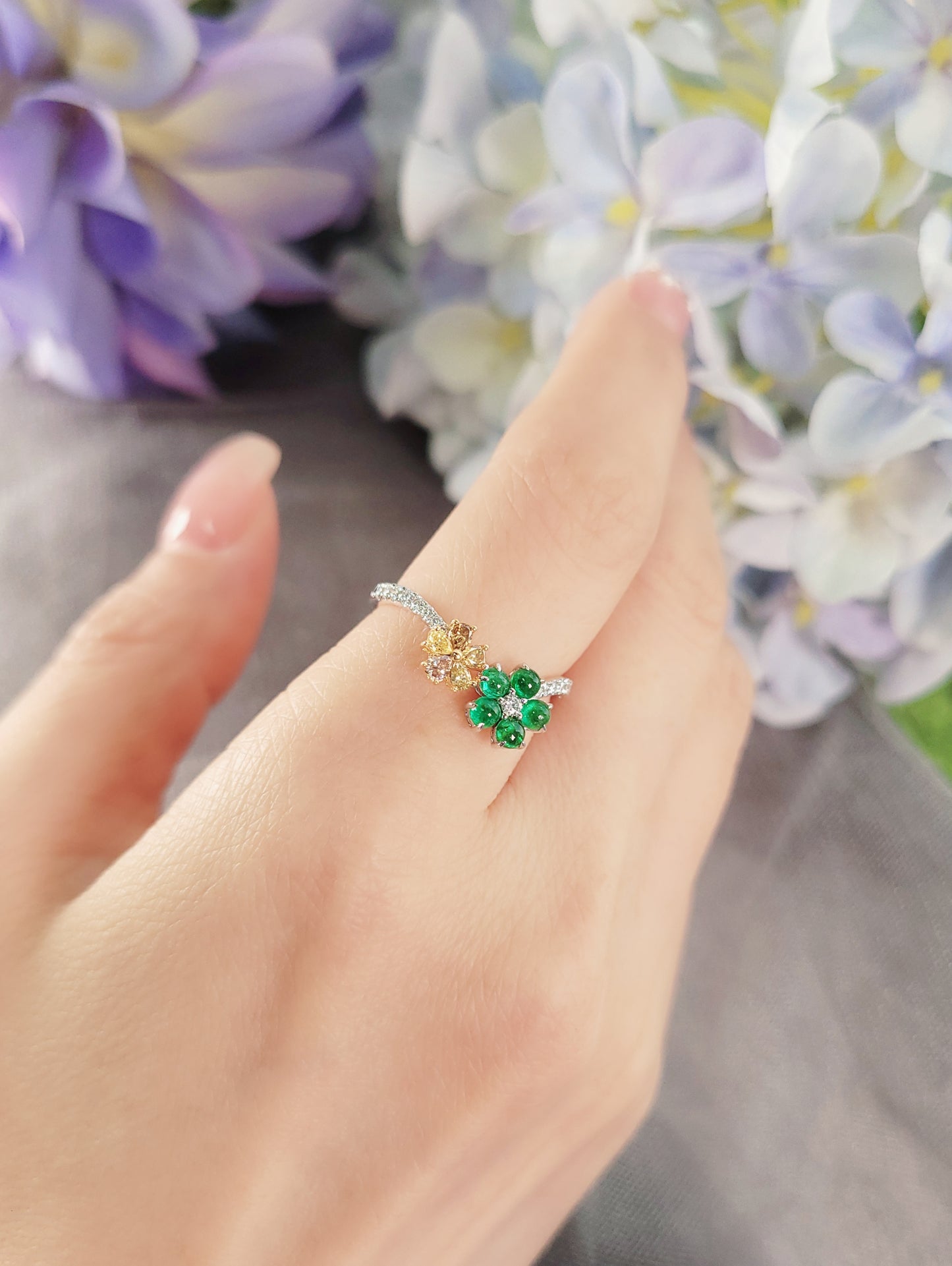 Emerald Yellow Diamond Floers Ring-WK4170