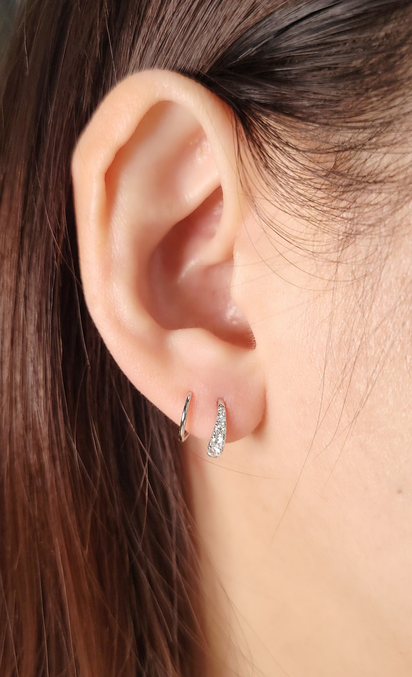 Spiral Hoop Twist Diamond Earrings-WK4250@