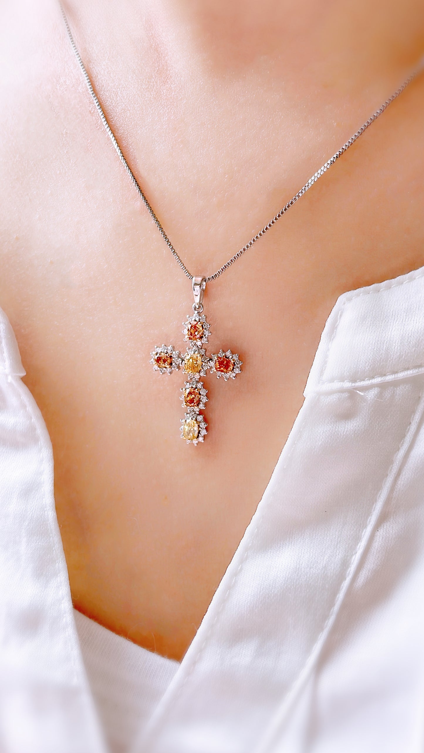 Diamond Cross Pendant-ZEO00007083