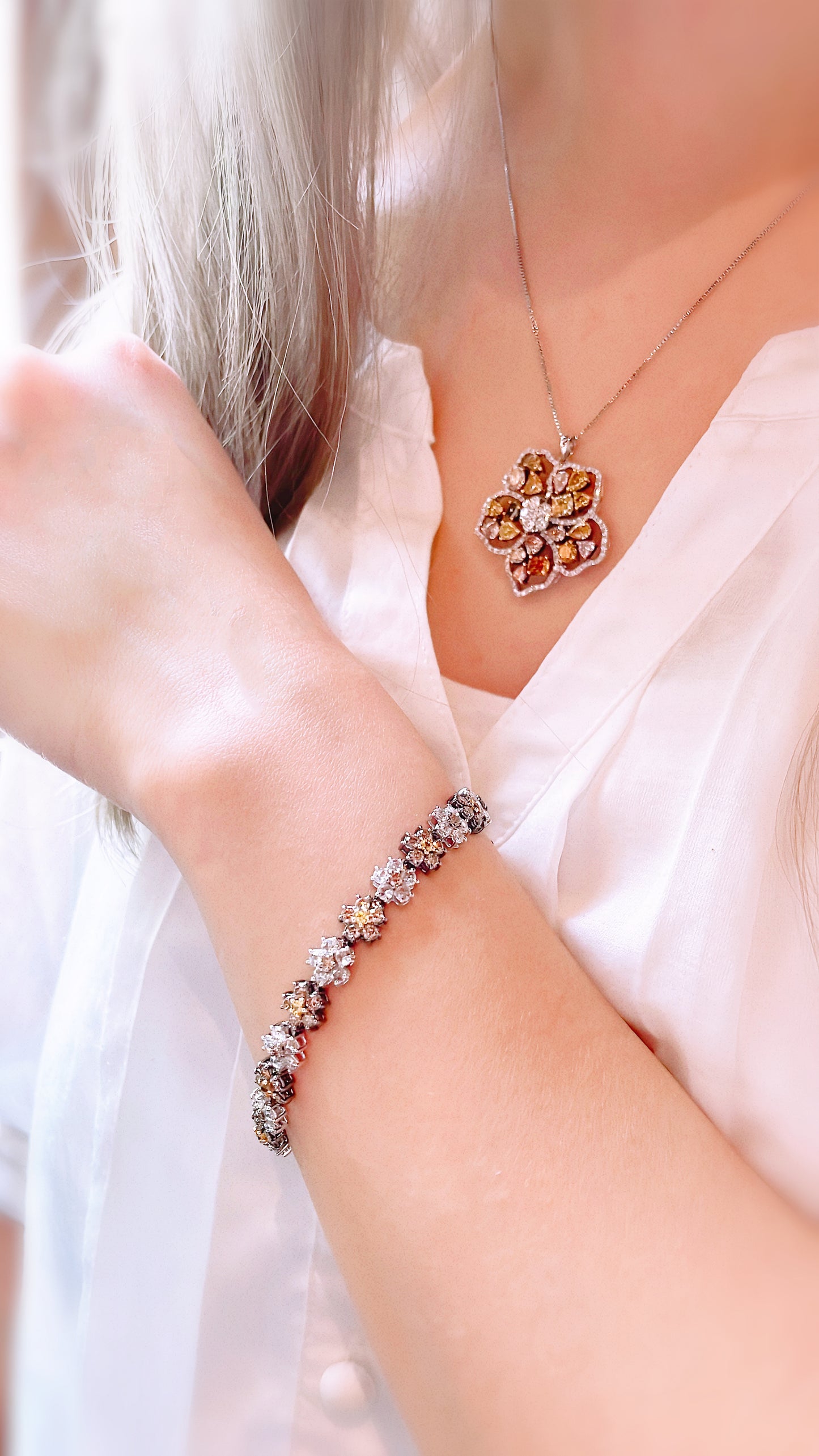 Diamond Flower Bracelet-ZHO00000086