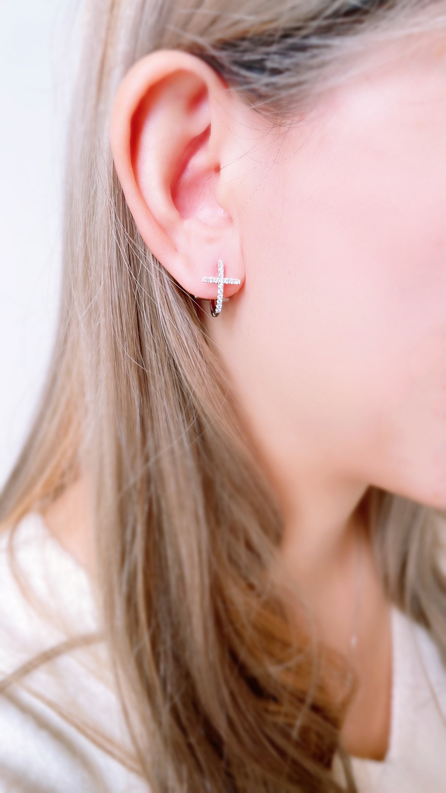 Cross Diamond Earrings (one piece)-WK3691