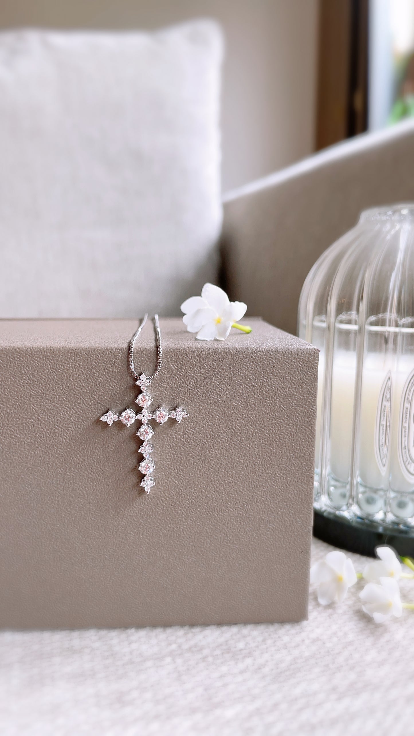 Diamond Cross Pendant-WK3890